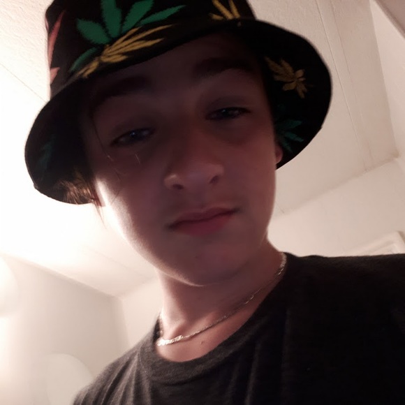 Meet your Posher, Sam durette - Picture 1 of 1